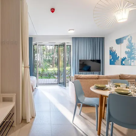 Aquamarina Marina Invest Aparthotel