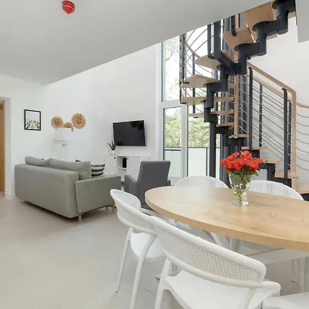 Aquamarina Marina Invest Apart-hotel 4*