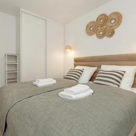 Aquamarina Marina Invest 4*