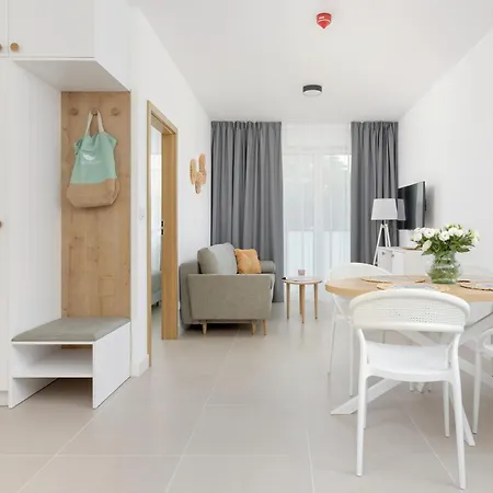 Aquamarina Marina Invest Aparthotel