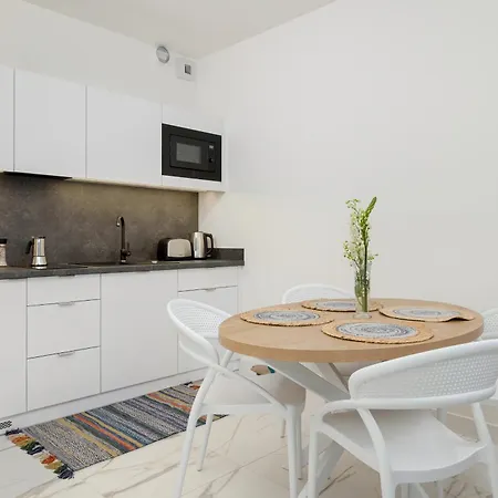 Aquamarina Marina Invest Aparthotel 4*