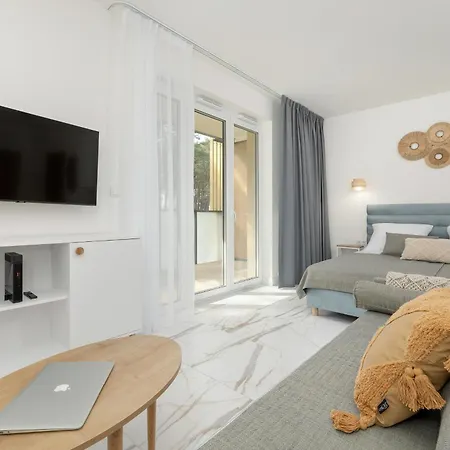 Aparthotel Aquamarina Marina Invest