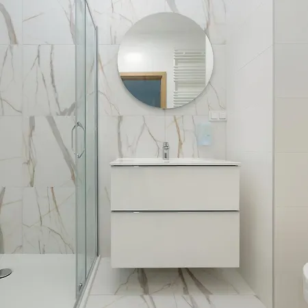 Aquamarina Marina Invest