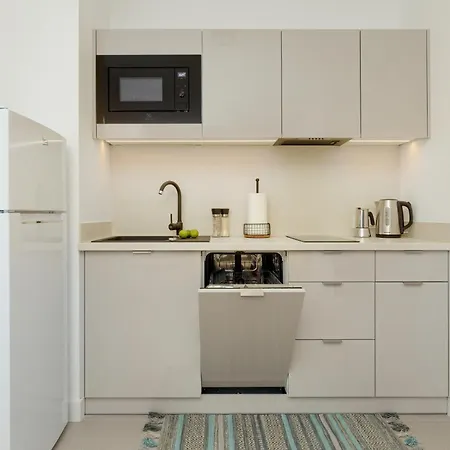 Apart-hotel Aquamarina Marina Invest